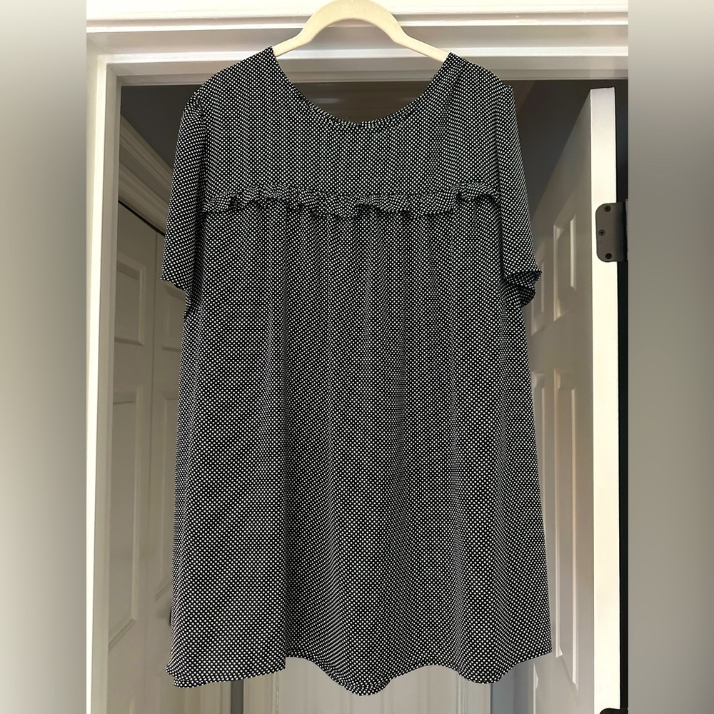 Lovely Pleione Black and White Polka Dot Short Sleeve Light Top Size 2X VGUC